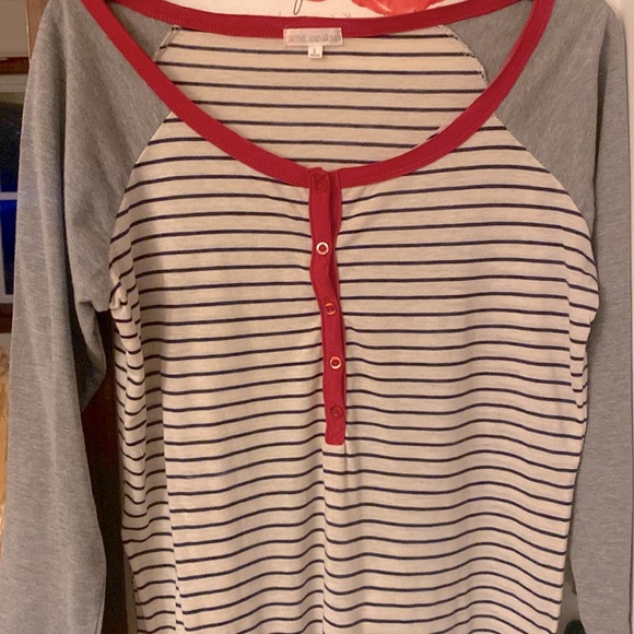 Women’s henley - Picture 1 of 2